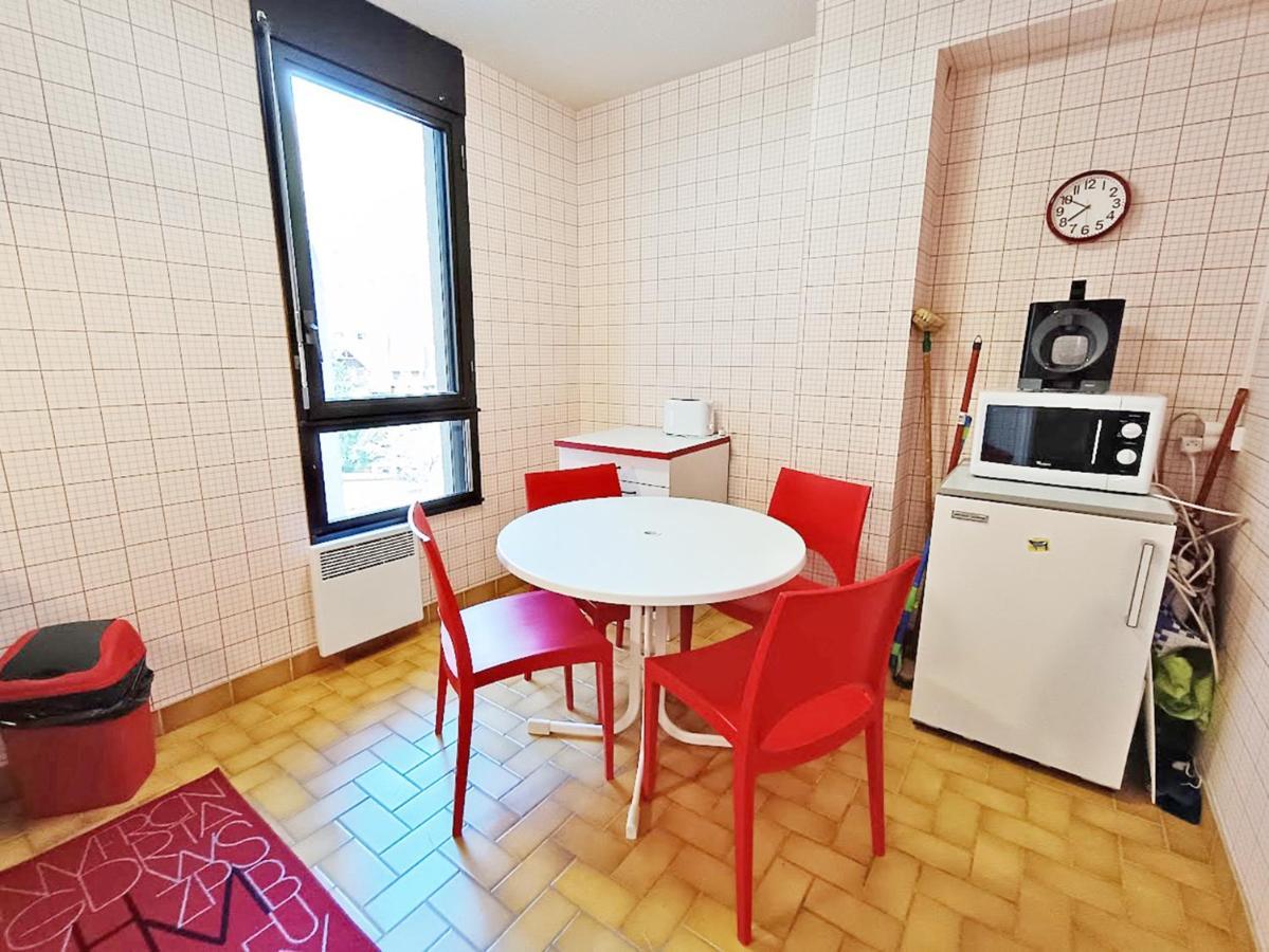 Frolise, T2, Centre, Wifi, Parking Couvert Gratuit, 4 Personnes Bagnères-de-Luchon Exterior foto
